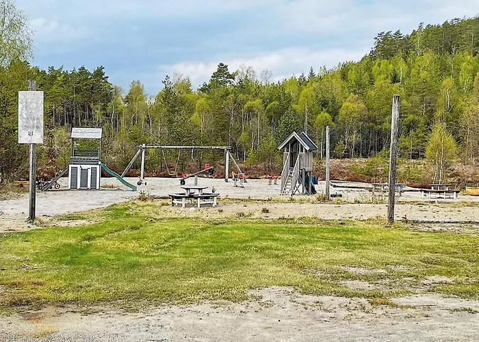 10 Person In Halden-by Traum * Halden
